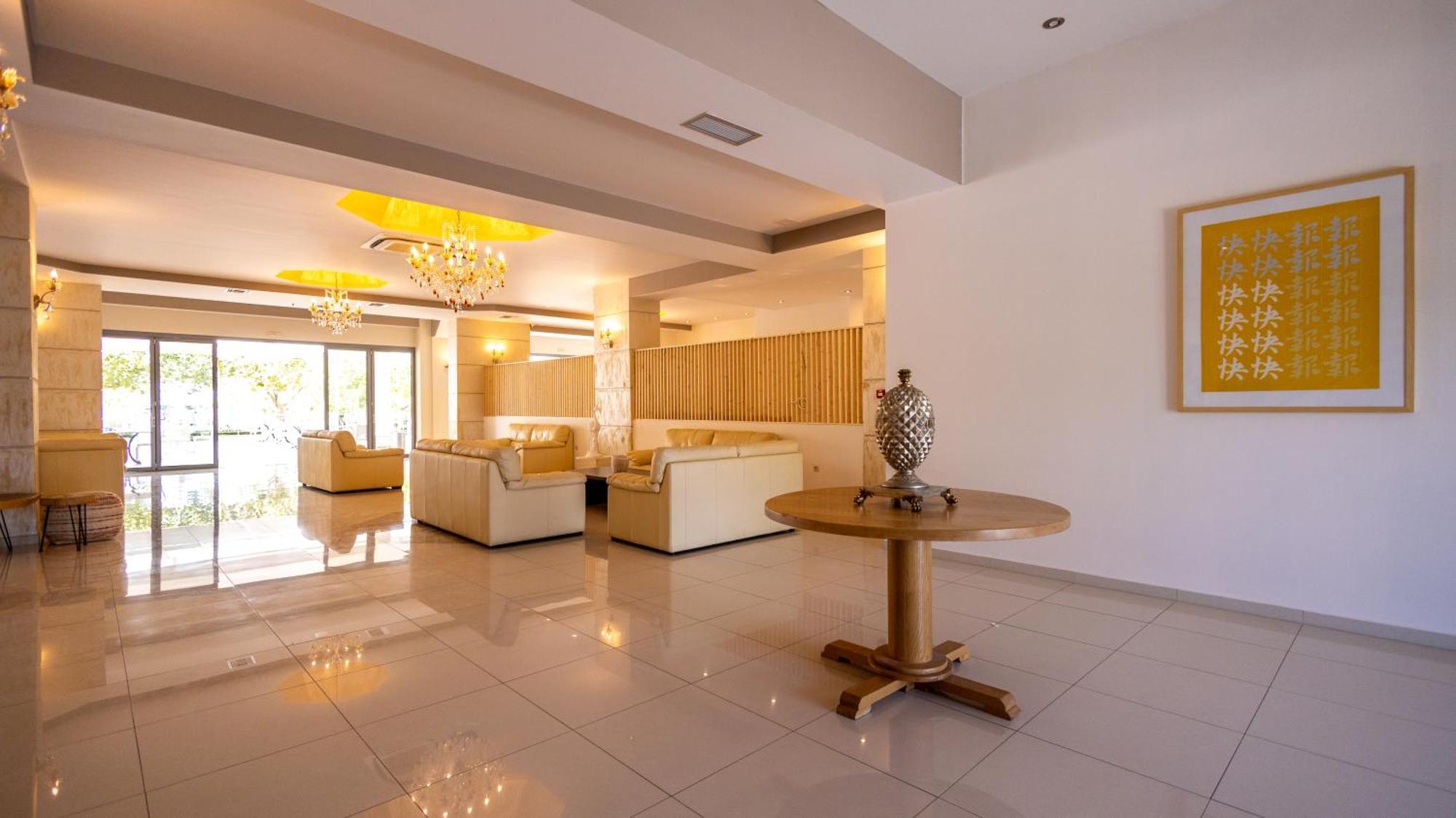 Hotel Buka Sandy 4*