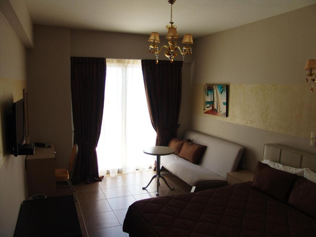 Hotel Buka Sandy Messini