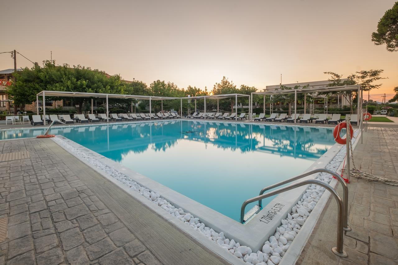 Buka Sandy Hotel Messini